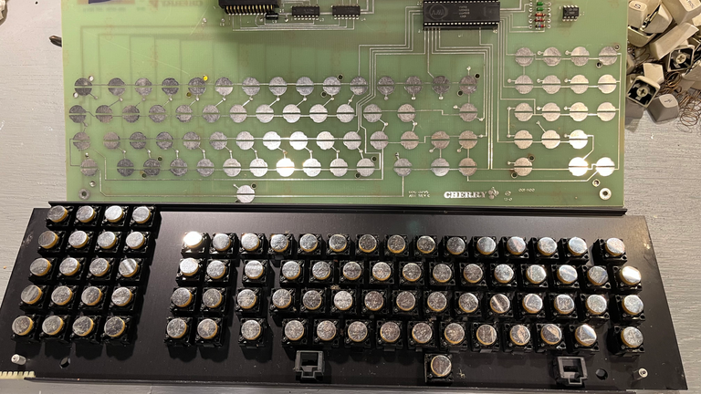 ADDS Regent 25 Cherry Capacitive Keyboard Circuit board removed