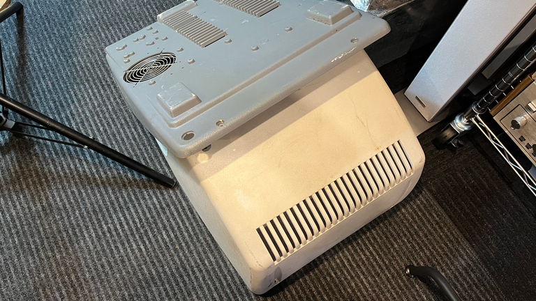 ADDS Regent 25 case components 1